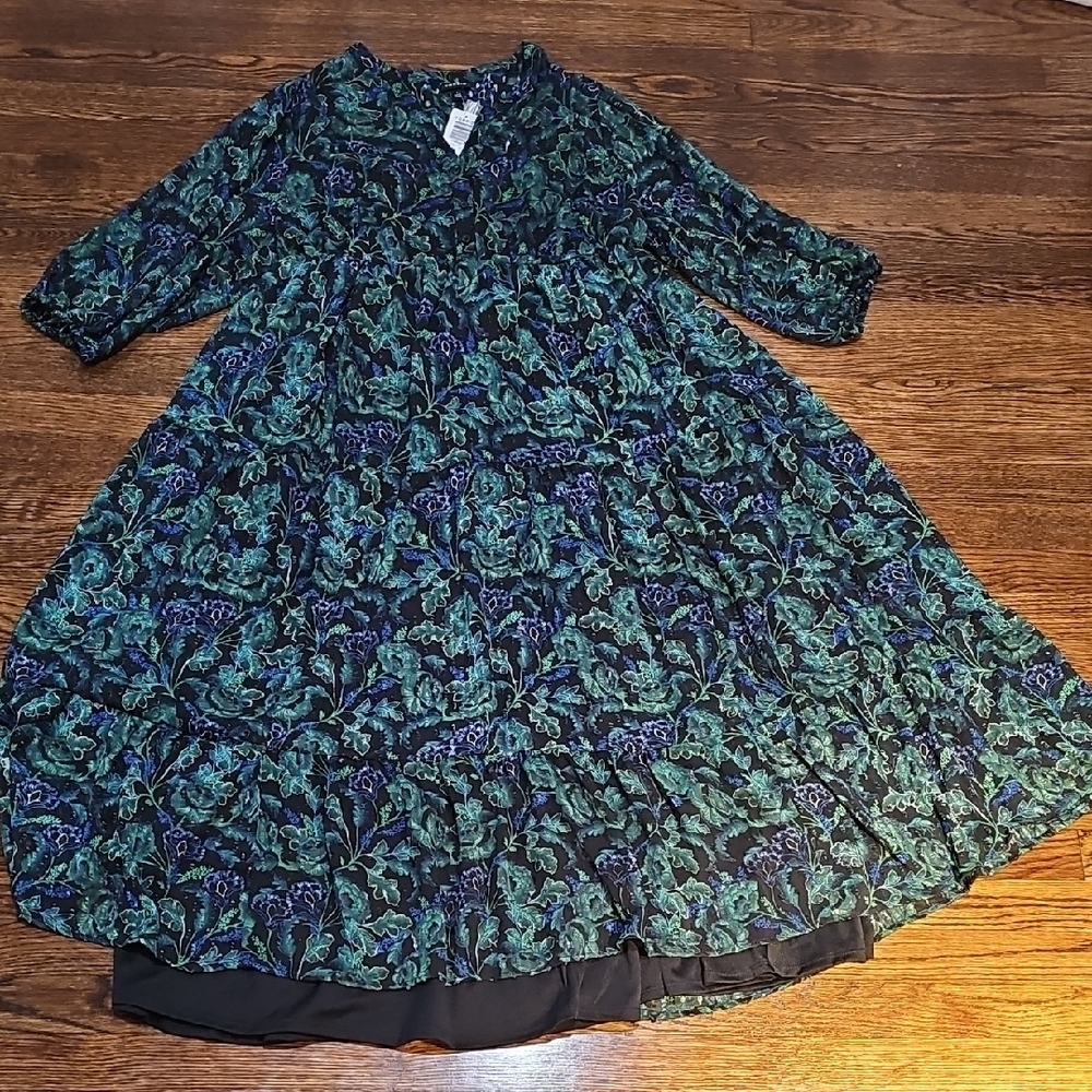 Torrid Women Dress with Green and Purple Floral Pattern #542